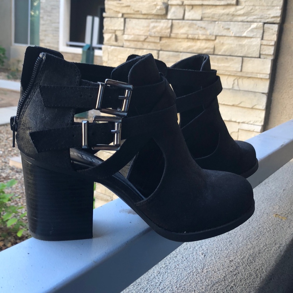 Black Ankle Buckle Booties